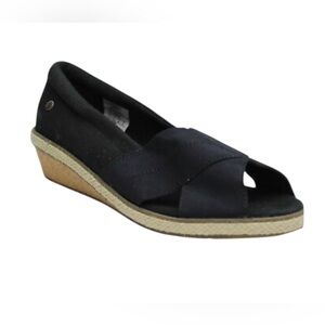 Grasshopper Black Wedge Open Toe.  Black.  Size 11.